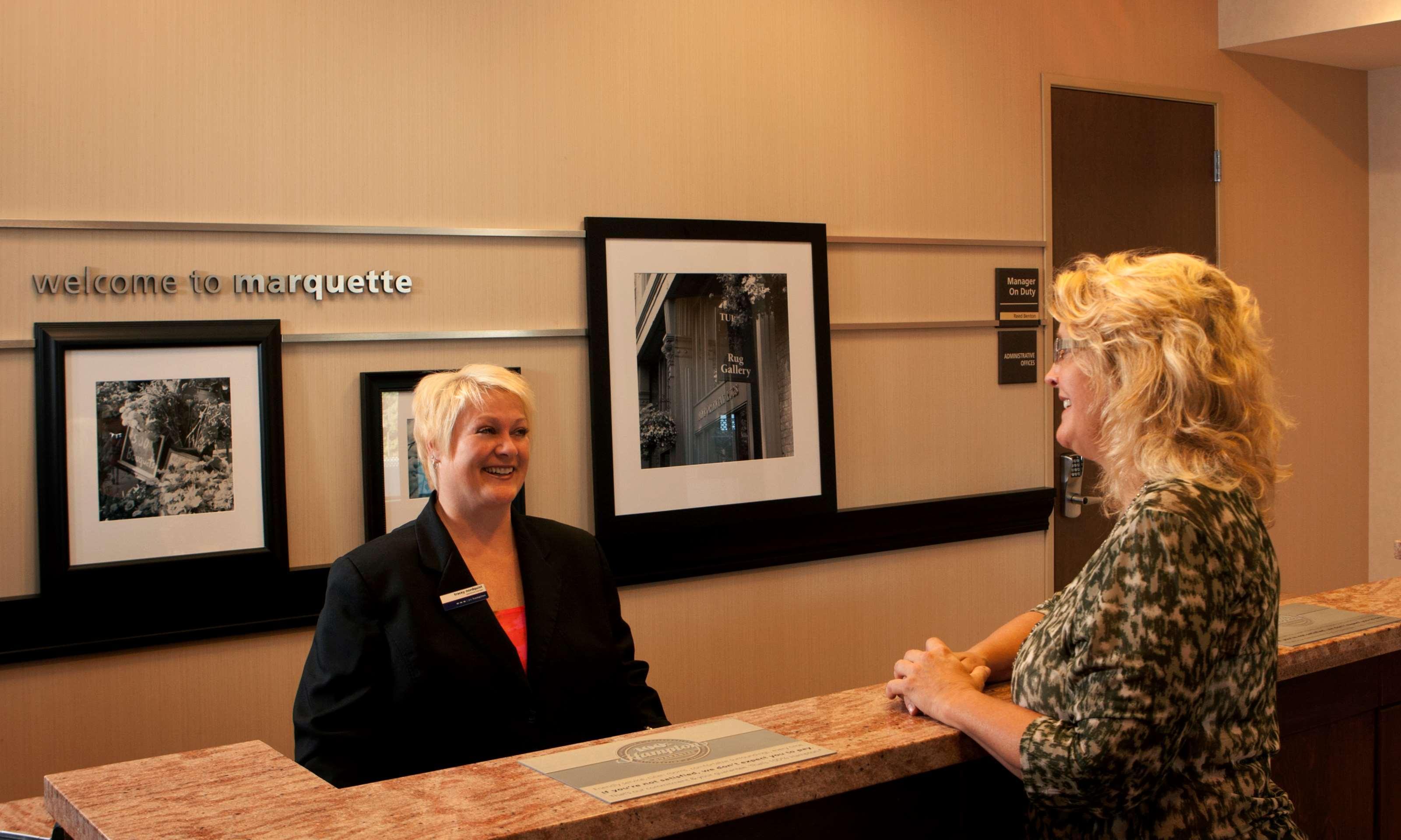 Hampton Inn Marquette-Waterfront Eksteriør billede