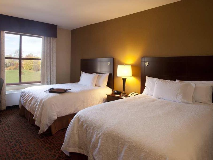 Hampton Inn Marquette-Waterfront Eksteriør billede