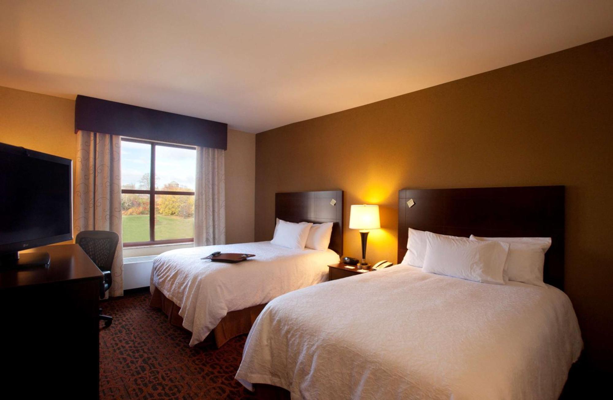 Hampton Inn Marquette-Waterfront Eksteriør billede